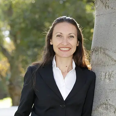 Ms-Paige-Dobkin-giang-vien-ait