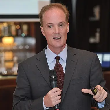 Prof-Jeffrey-Towson-giang-vien-ait