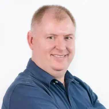 mr-Fabrice-Fischer-giang-vien-ait