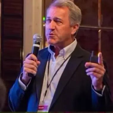 mr-Peter-Nixon-giang-vien-ait